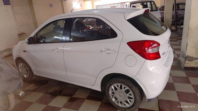 Second-hand 2017 Ford Figo 1.2P Trend MT for sale in Gurgaon-3