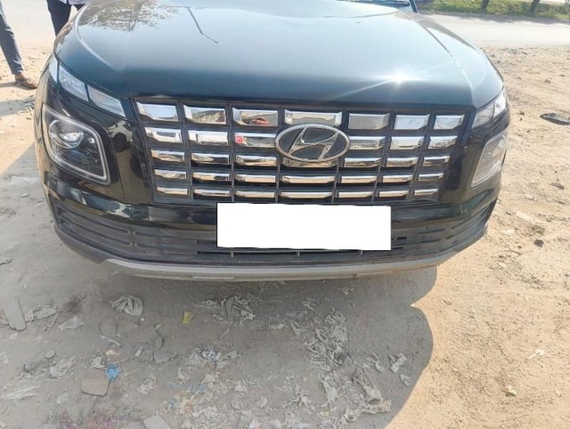Second-hand 2024 Hyundai Venue SX for sale in Ahmedabad-1