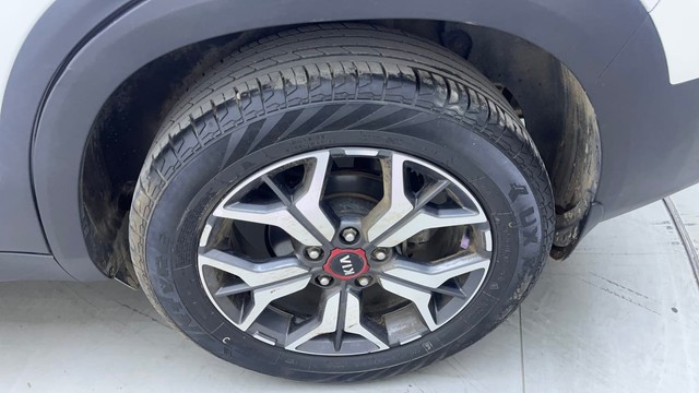 Second-hand 2019 Kia Seltos GTX Plus S Turbo DCT for sale in Hyderabad-19