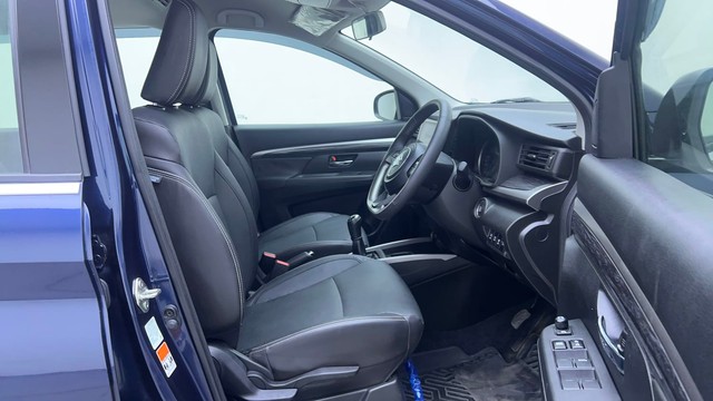 Second-hand 2022 Maruti XL6 Alpha for sale in Hyderabad-15