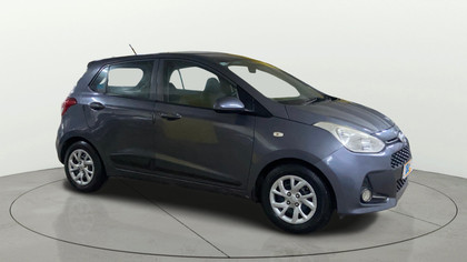 Second-hand 2017 Hyundai Grand i10 1.2 Kappa Sportz BSIV for sale in Surat