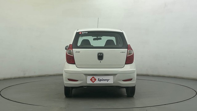 Second-hand 2014 Hyundai i10 Magna 1.1 for sale in Ahmedabad-4