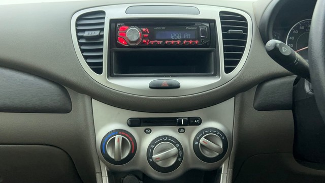 Second-hand 2014 Hyundai i10 Magna 1.1 for sale in Ahmedabad-26