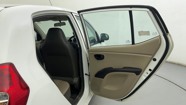 Second-hand 2014 Hyundai i10 Magna 1.1 for sale in Ahmedabad-31