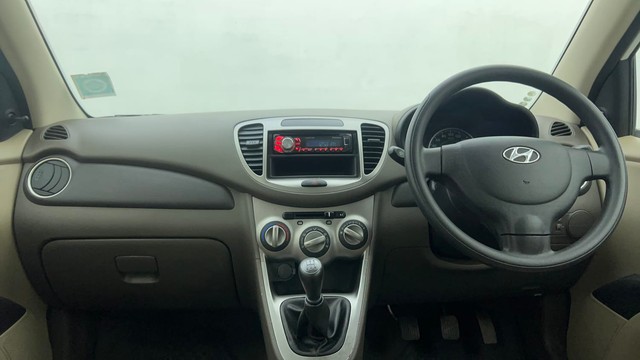 Second-hand 2014 Hyundai i10 Magna 1.1 for sale in Ahmedabad-11