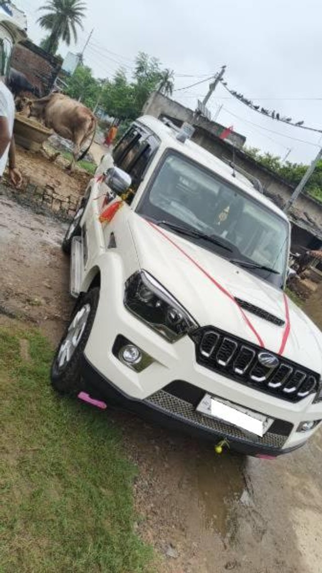 Second-hand 2017 Mahindra Scorpio S4 Plus for sale in Munger-3