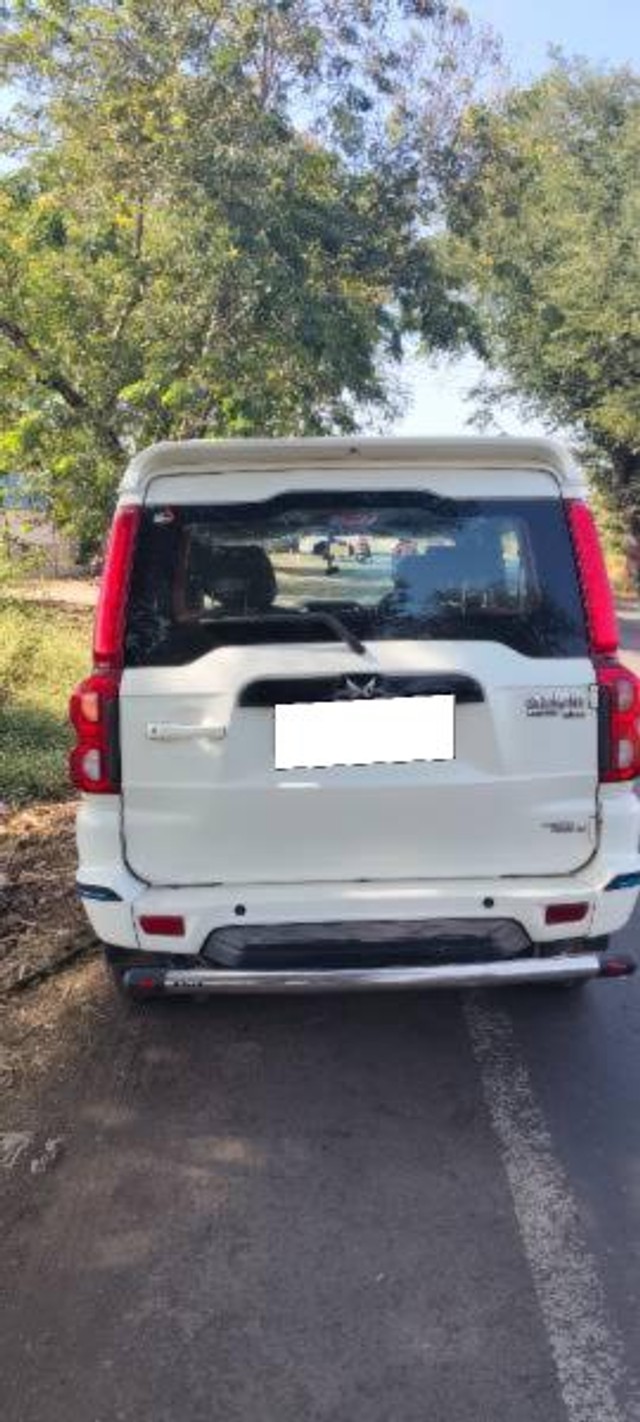 Second-hand 2023 Mahindra Scorpio S 11 for sale in Sangli-3