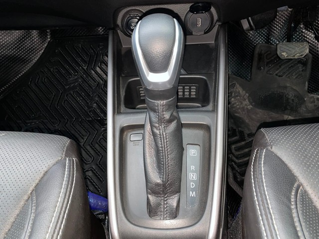 Second-hand 2022 Maruti XL6 Alpha Plus AT for sale in Chennai-12