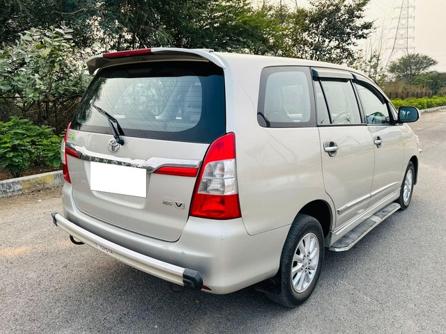Second-hand 2014 Toyota Innova 2.5 VX (Diesel) 7 Seater for sale in Hyderabad-7