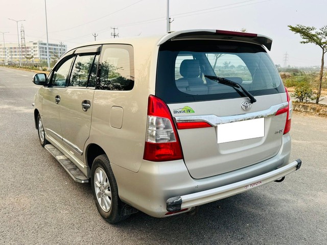 Second-hand 2014 Toyota Innova 2.5 VX (Diesel) 7 Seater for sale in Hyderabad-6