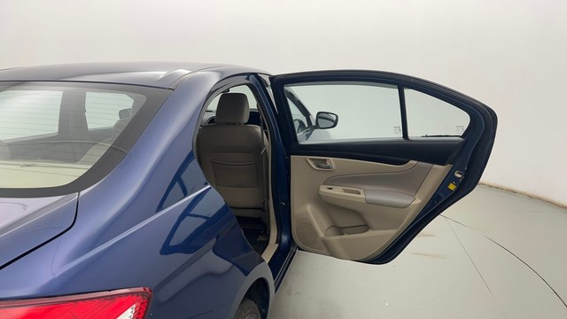 Second-hand 2017 Maruti Ciaz Petrol for sale in Kolkata-26