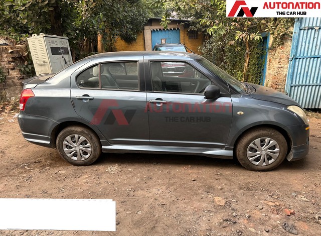 Second-hand 2010 Maruti Swift Dzire VXi for sale in Kolkata-2