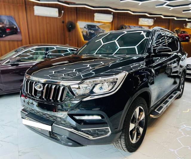 Second-hand 2019 Mahindra Alturas G4 4X4 AT BSIV for sale in Thane-3