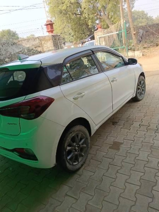 Second-hand 2020 Hyundai i20 Sportz Plus for sale in Sawai Madhopur-4