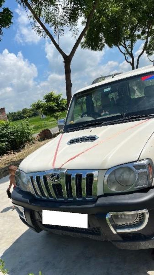 Second-hand 2014 Mahindra Scorpio SLE BSIV for sale in Jaunpur-2