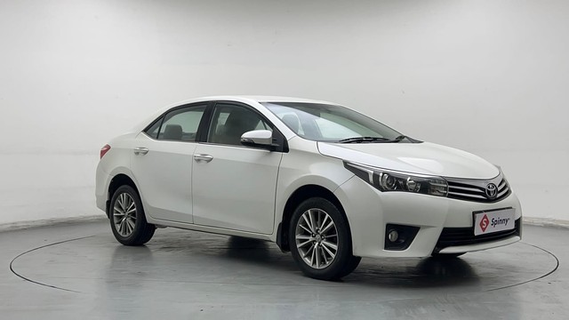 Second-hand 2014 Toyota Corolla Altis Petrol LE for sale in Gurgaon-1