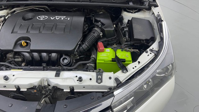 Second-hand 2014 Toyota Corolla Altis Petrol LE for sale in Gurgaon-33