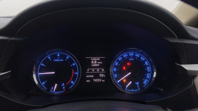 Second-hand 2014 Toyota Corolla Altis Petrol LE for sale in Gurgaon-13