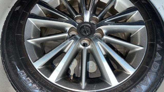 Second-hand 2014 Toyota Corolla Altis Petrol LE for sale in Gurgaon-21