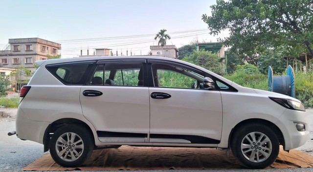 Second-hand 2019 Toyota Innova Crysta 2.4 G Plus MT BSIV for sale in Darjeeling-1