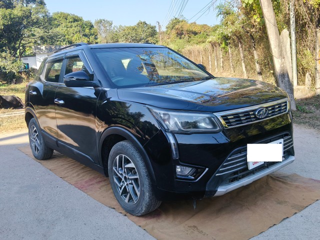 Second-hand 2022 Mahindra XUV300 W8 Option Diesel BSVI for sale in Darjeeling-0
