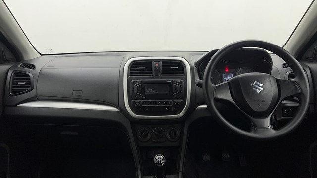 Second-hand 2018 Maruti Suzuki Vitara Brezza VDi Option for sale in Chandigarh-11