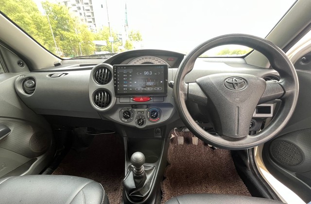 Second-hand 2012 Toyota Etios GD for sale in Ahmedabad-6