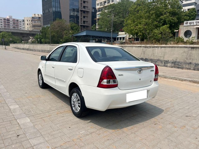 Second-hand 2012 Toyota Etios GD for sale in Ahmedabad-9