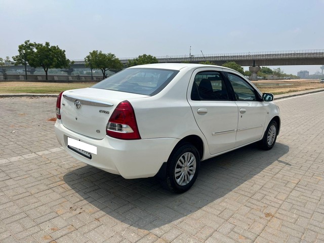 Second-hand 2012 Toyota Etios GD for sale in Ahmedabad-8