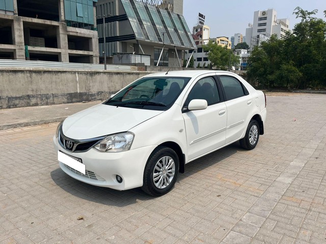 Second-hand 2012 Toyota Etios GD for sale in Ahmedabad-2
