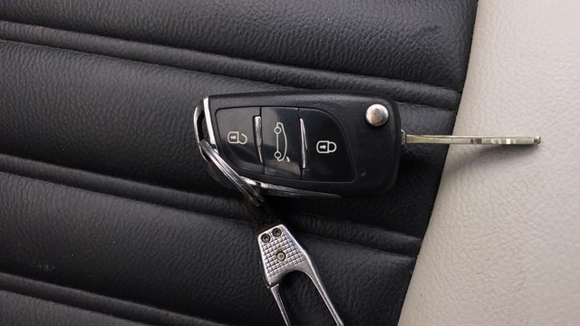 Second-hand 2018 Hyundai i20 Petrol CVT Magna Executive for sale in Chennai-21