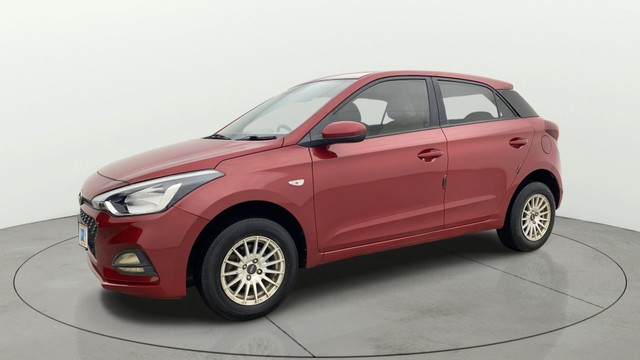 Second-hand 2018 Hyundai i20 Petrol CVT Magna Executive for sale in Chennai-6