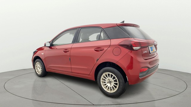 Second-hand 2018 Hyundai i20 Petrol CVT Magna Executive for sale in Chennai-4