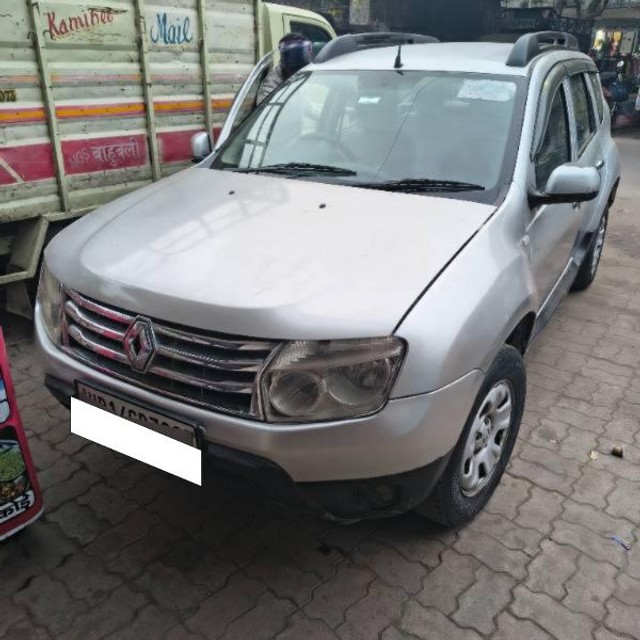 Second-hand 2013 Renault Duster RXL AWD for sale in Lucknow-2