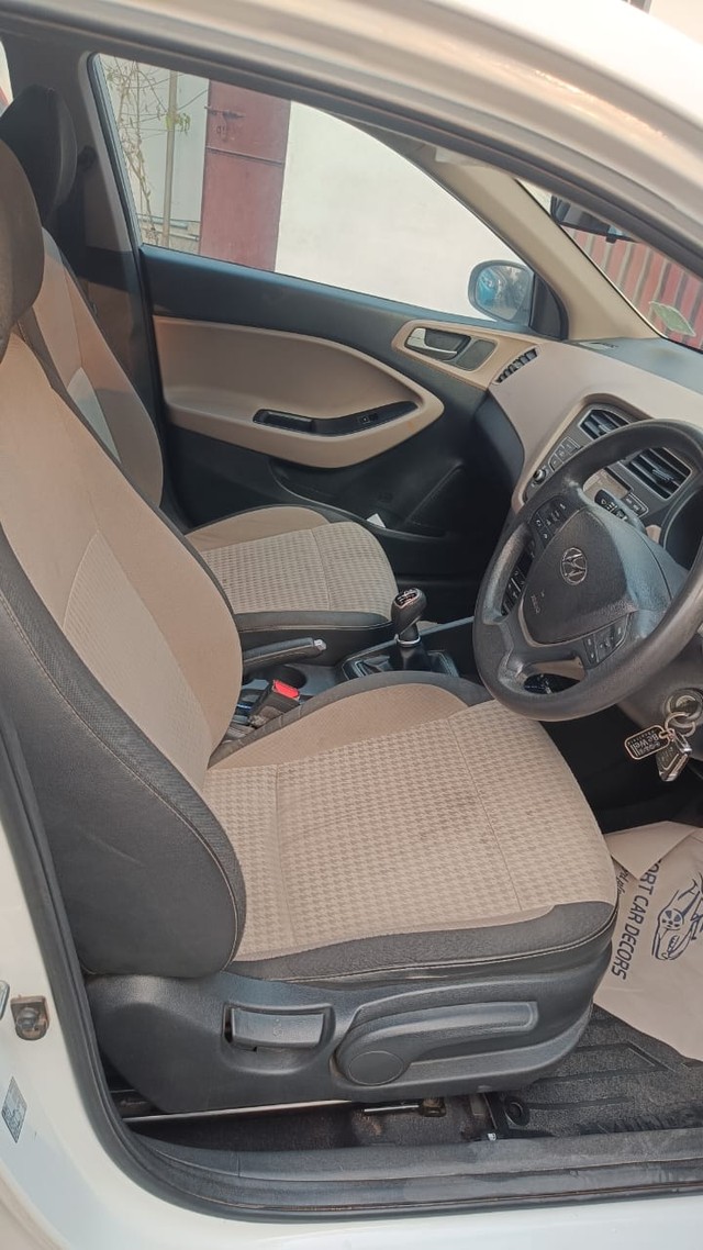 Second-hand 2018 Hyundai i20 1.4 Asta for sale in Coimbatore-9