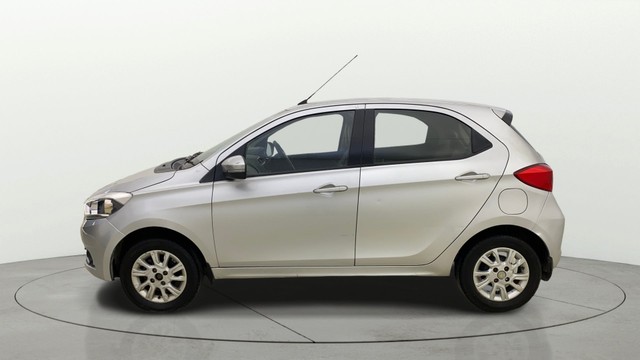 Second-hand 2016 Tata Tiago 1.2 Revotron XZ for sale in Thane-5