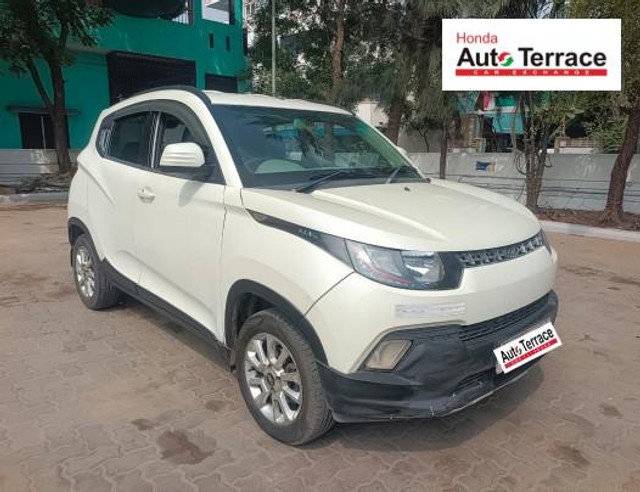Second-hand 2017 Mahindra KUV 100 NXT D75 K6 Plus for sale in Pondicherry-15