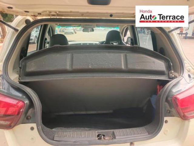 Second-hand 2017 Mahindra KUV 100 NXT D75 K6 Plus for sale in Pondicherry-8