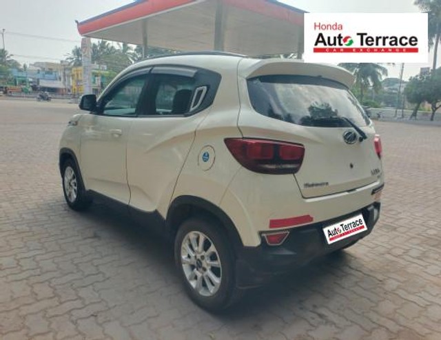 Second-hand 2017 Mahindra KUV 100 NXT D75 K6 Plus for sale in Pondicherry-4