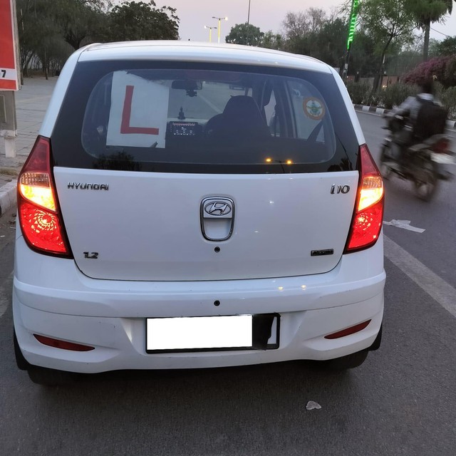 Second-hand 2011 Hyundai i10 Magna LPG for sale in New Delhi-1
