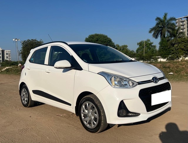 Second-hand 2020 Hyundai Grand i10 1.2 Kappa Sportz BSIV for sale in Vadodara-9