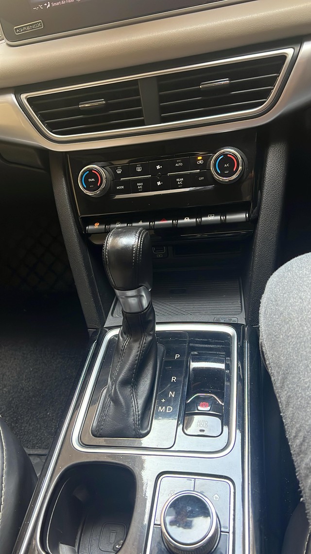 Second-hand 2022 Mahindra XUV700 AX7 AT Luxury Pack BSVI for sale in Noida-2