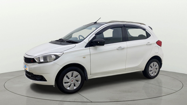 Second-hand 2017 Tata Tiago Wizz 1.2 Revotron for sale in Ahmedabad-6