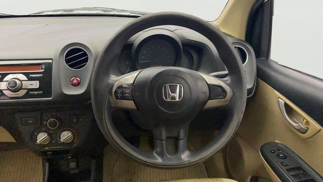 Second-hand 2015 Honda Amaze VX i-Vtech for sale in Kochi-12