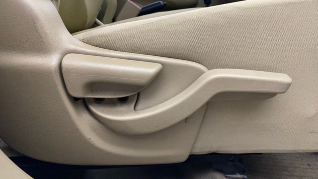 Second-hand 2015 Honda Amaze VX i-Vtech for sale in Kochi-18