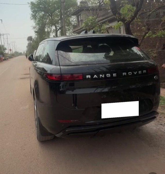 Second-hand 2024 Land Rover Range Rover Sport 3.0 Dynamic SE for sale in Kathua-2