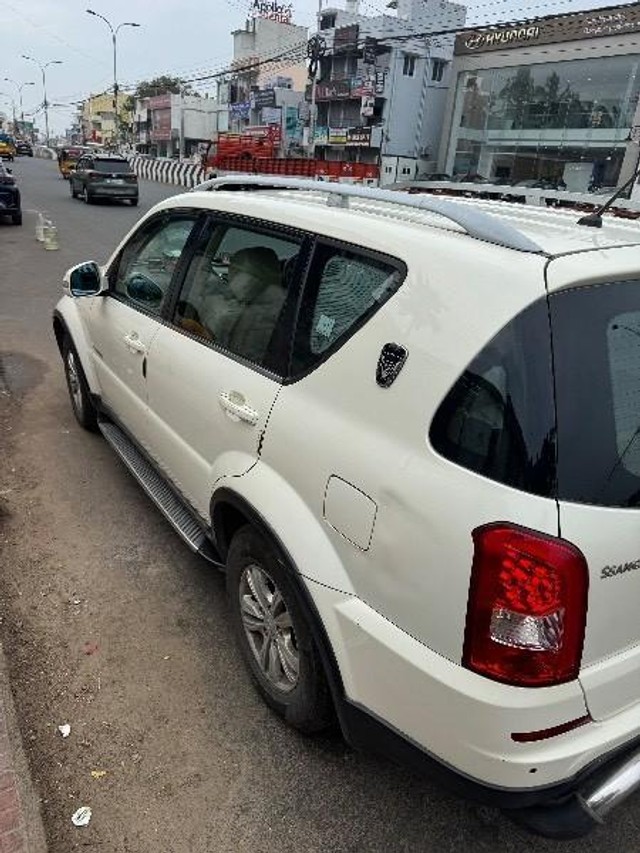 Second-hand 2013 Mahindra Ssangyong Rexton RX7 for sale in Kanchipuram-3