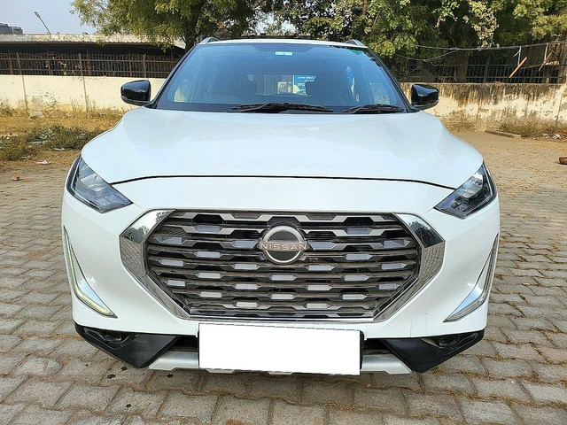 Second-hand 2022 Nissan Magnite Turbo CVT XV BSVI for sale in New Delhi-3