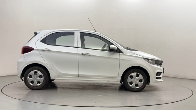 Second-hand 2021 Tata Tiago 1.2 Revotron XT for sale in Mysore-2