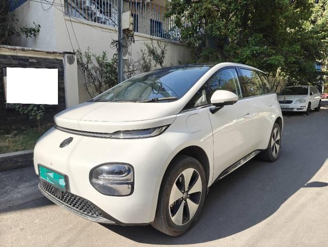 Second-hand 2024 MG Windsor EV Essence for sale in Hyderabad-8
